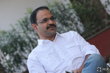 Rendu Rellu Naluge Movie Team Interview Photos